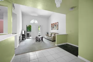 Photo #5: 41105207 Listing 