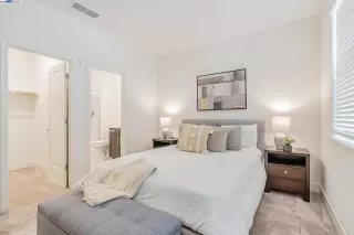 Photo #5: 41105213 Listing