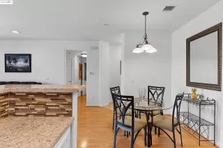 Photo #3: 41105238 Listing 