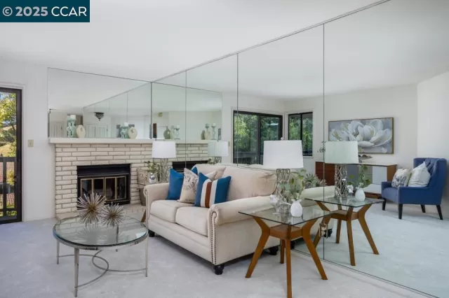 MLS: 41105267 Condo For Sale