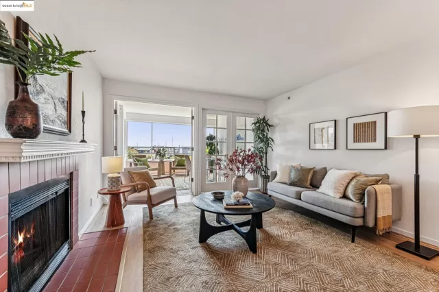 MLS: 41105356 Condo For Sale