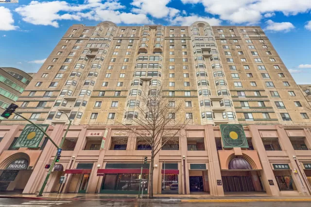 MLS: 41105431 Condo For Sale