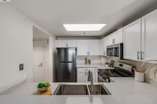 Photo #5: 41105431 Listing