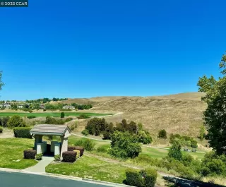 Photo #2: 41105521 Listing