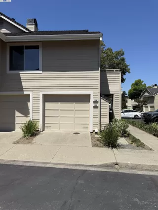 Photo #3: 41105546 Listing