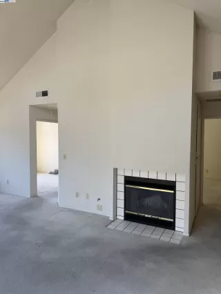 Photo #6: 41105546 Listing