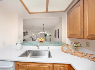 Photo #6: 41105601 Listing