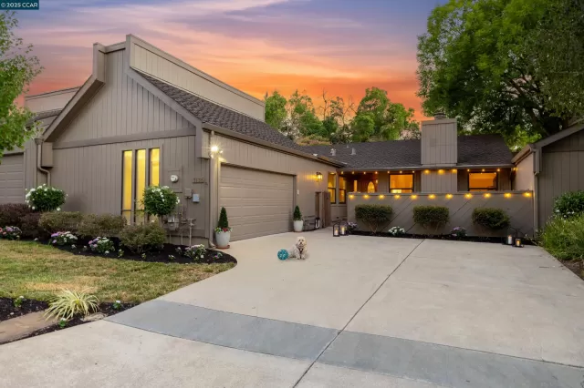 MLS: 41105620 Condo For Sale