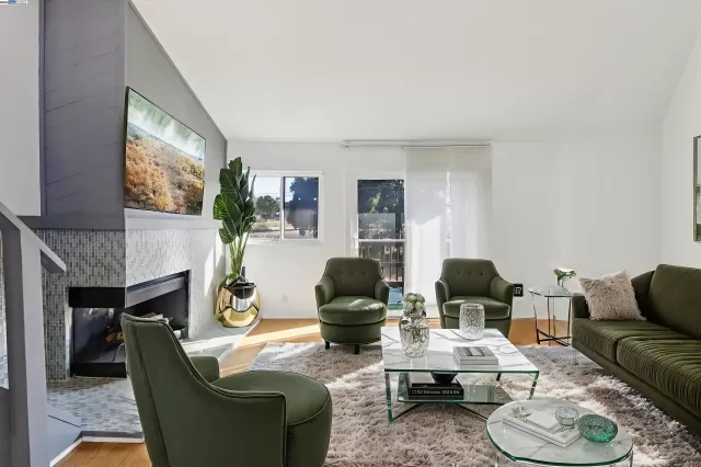 MLS: 41105644 Condo For Sale