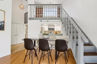 Photo #6: 41105644 Listing