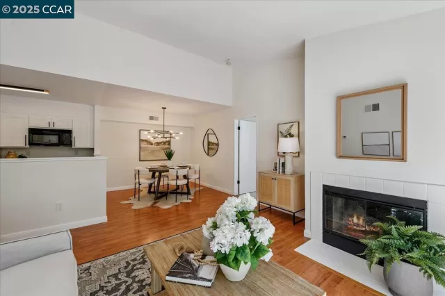 MLS: 41105656 Condo For Sale