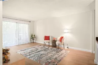 Photo #5: 41105665 Listing 