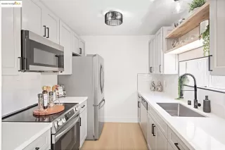 Photo #2: 41105667 Listing