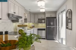 Photo #5: 41105680 Listing