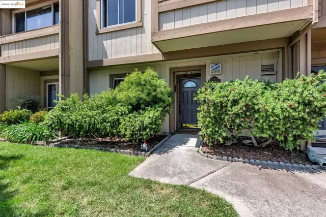 MLS: 41105690 Condo For Sale