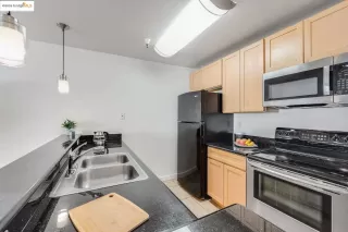 Photo #5: 41105703 Listing 