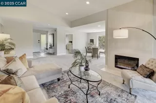 Photo #4: 41105704 Listing