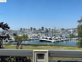 Photo #6: 41105789 Listing