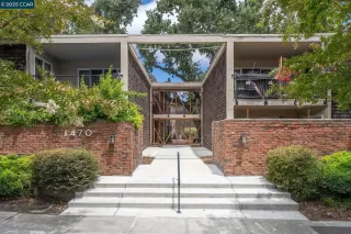 More Details about MLS # 41105801 : 1470 CREEKSIDE DR # 20