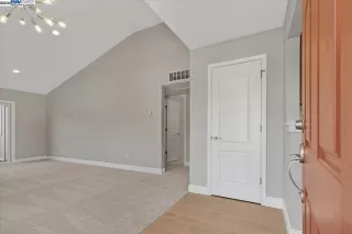 Photo #2: 41105870 Listing 