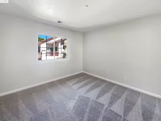 Photo #4: 41105930 Listing