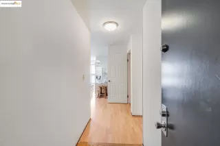 Photo #4: 41105969 Listing