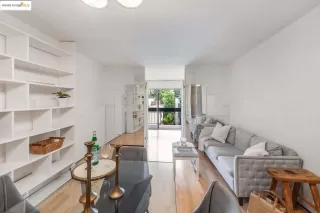 Photo #5: 41105969 Listing