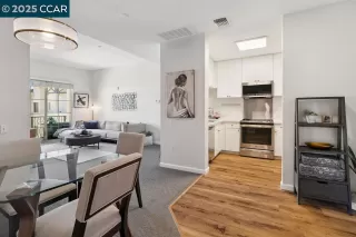 Photo #5: 41106006 Listing 