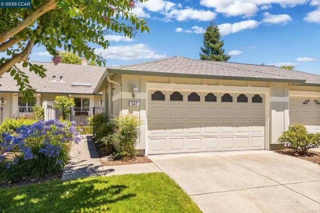 MLS: 41106029 Condo For Sale