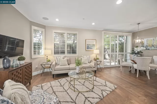 MLS: 41106047 Condo For Sale