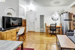 Photo #5: 41106059 Listing