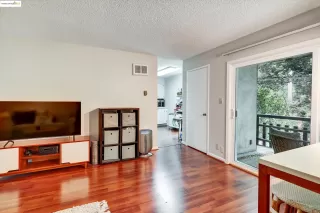 Photo #5: 41106063 Listing