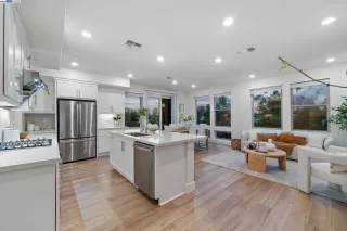 Photo #4: 41106096 Listing