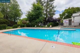 Photo #5: 41106113 Listing