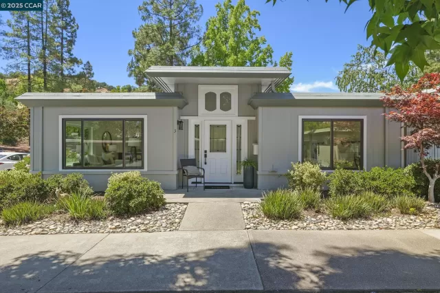 MLS: 41106189 Condo For Sale