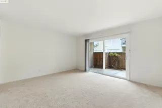 Photo #3: 41106255 Listing