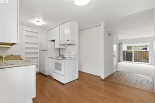 Photo #5: 41106255 Listing