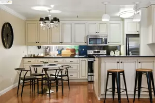 Photo #2: 41106295 Listing