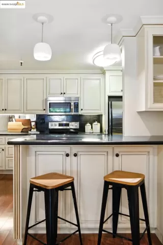 Photo #6: 41106295 Listing