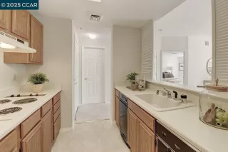 Photo #2: 41106304 Listing 