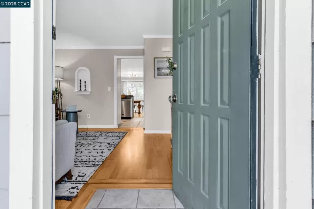 MLS: 41106323 Condo For Sale