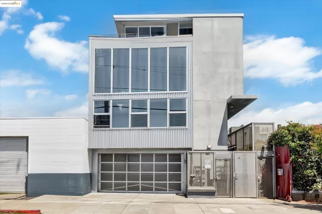 MLS: 41106325 Condo For Sale