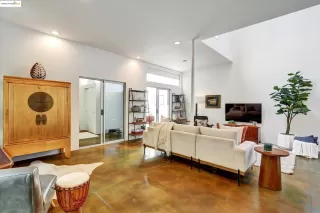 Photo #5: 41106325 Listing