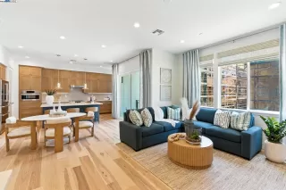 Photo #2: 41106417 Listing