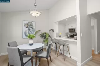 Photo #4: 41106429 Listing