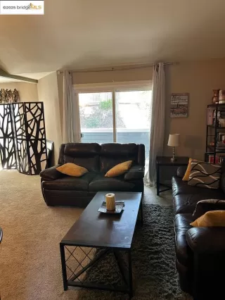 Photo #2: 41106495 Listing 