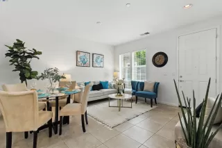 Photo #5: 41106508 Listing