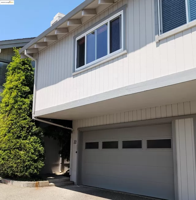 MLS: 41106571 Condo For Sale