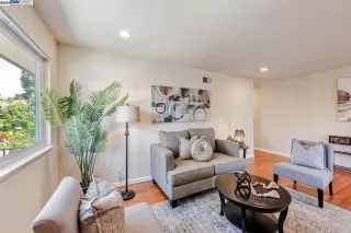 Photo #2: 41106623 Listing