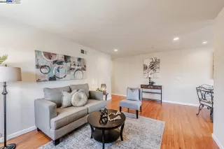 Photo #3: 41106623 Listing